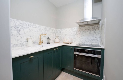 Pembridge Condo | Incredible Hyde Park Apartment (PS5)