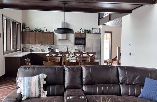Cooper Landing House | Incredible Luxury Cabin with Spectacular Views in Cooper Landing