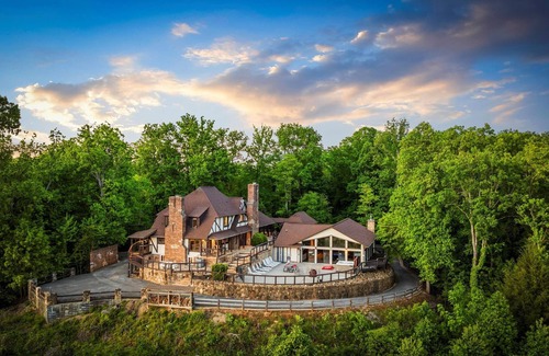Gatlinburg - Pigeon Forge Cabin | Incredible Mansion with Private Indoor Pool and Theater Room