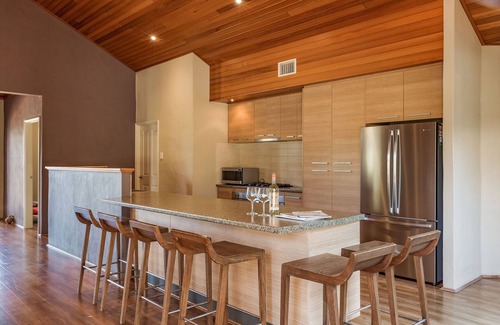 Dunsborough House | INCREDIBLE MULTI-FAMILY HOLIDAY HOME SITUATED IN LUSH NATURAL BUSHLAND