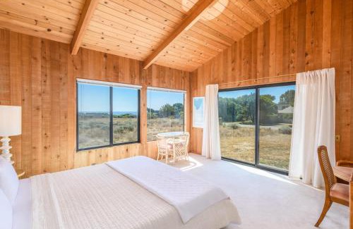 Sea Ranch House | Incredible Sea Ranch Escape for 6 With Ocean Trail