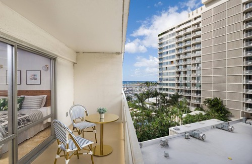 Waikiki Condo | Incredible Spacious City View 2bed/2bath Ilikai Suite #709