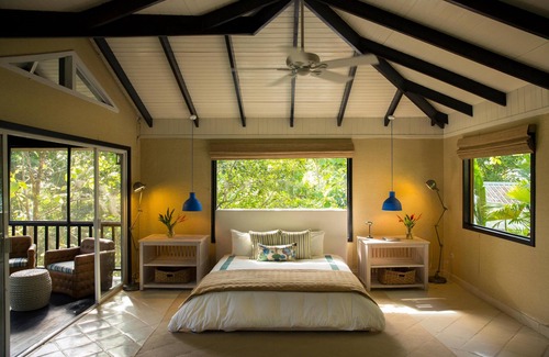 Punta Gorda Resort | Incredible Suite w/Jungle Views, Walk-In Shower, Screened Balcony, & WiFi