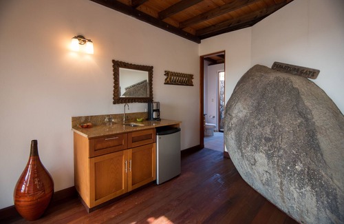 Spanish Town Villa | Incredible ~VG~ Villa - Dramatic Views - Spectacular Privacy!