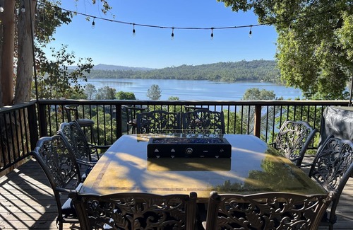 Oak Shores House | Incredible Views from Smith Point