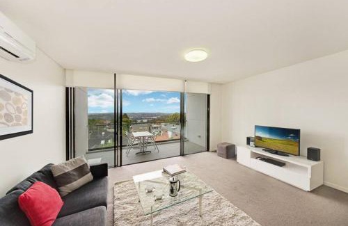 Neutral Bay Apartment | Incredible Waterview Apartment Neutral Bay G301