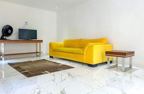 Marica House | Incrivel casa c piscina em Parque Nanci-Marica RJ