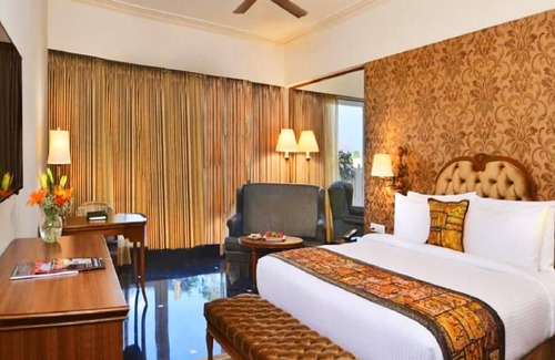Jaipur District Hotel | Indana Palace Jaipur