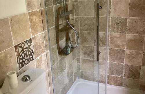Seillons-Source-d'Argens Bed & Breakfast | Independent, cosy room with pool access