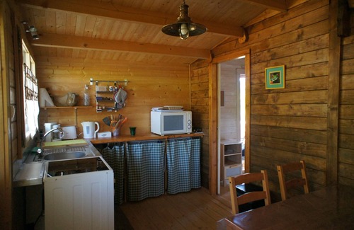 Chateauneuf-de-Bordette Ski Chalet | Independent cottage with pool in Provence