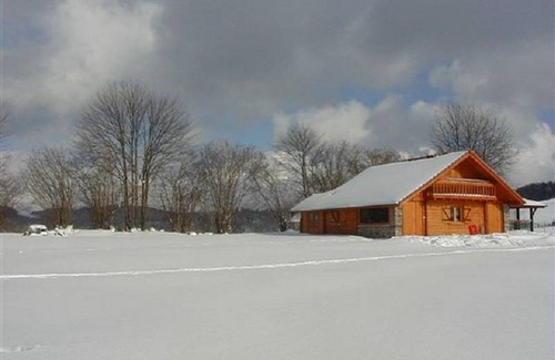 Girmont-Val-d'Ajol Ski Chalet | Independant chalet vosges 6/7 pers with heated pool access