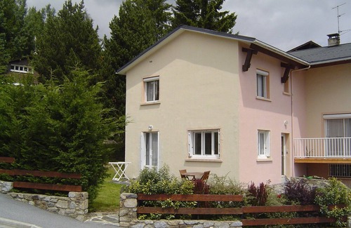 Font-Romeu-Odeillo-Via Apartment | Independent single storey studio in Villa.