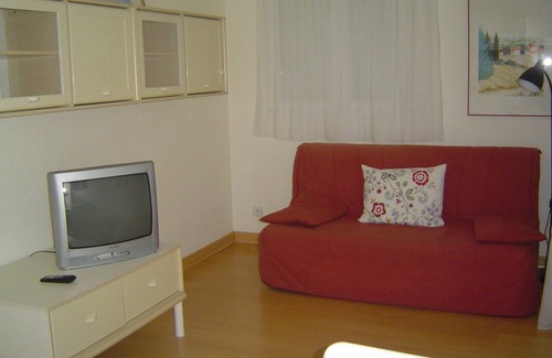 Font-Romeu-Odeillo-Via Apartment | Independent single storey studio in Villa.