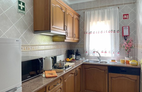 Alpouvar Apartment | Independent 1 bedroom apartment at Spectacular villa pool, air con,near Old Town