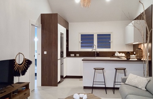 Punaauia Apartment | Independent 1BR Apartment, 5 min walk to the beach, restaurants and shops