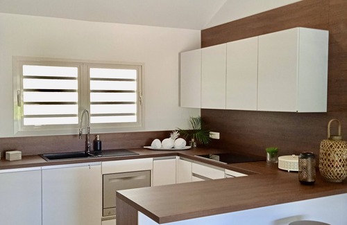 Punaauia Apartment | Independent 1BR Apartment, 5 min walk to the beach, restaurants and shops
