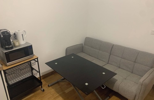 Tourcoing Apartment | Independent 3-person apartment: 1 double bedroom, 1 sofa bed.