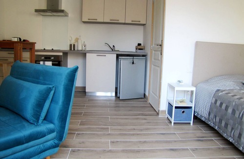 Brignoles House | Independent cottage of 2019 facing the pool