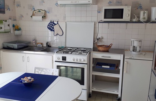 Larmor-Plage Apartment | INDEPENDENT FLAT TYPE 2 IN HOUSE IN SEASIDE