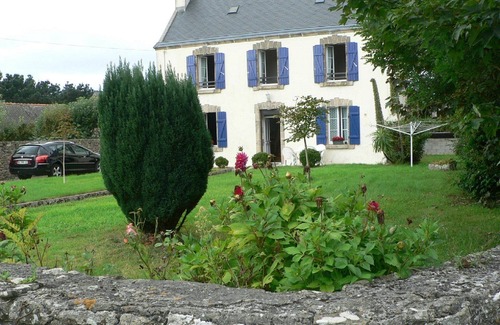 Goulien House | Independent gite 5 people enclosed garden, near: beaches'Audierne, Pont Croix