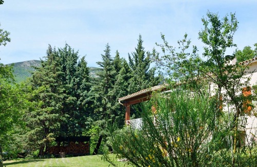 Joannas House | INDEPENDENT HOLIDAY HOUSE WITH WOODED LAND