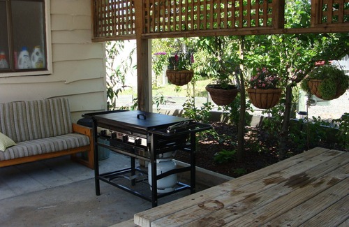 Bicheno House | Independent holiday unit