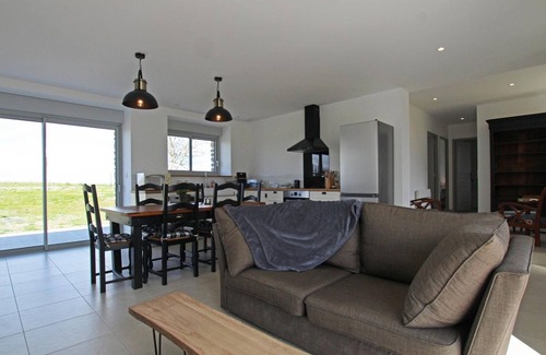 Pontorson Cottage | Independent house with 3 bedrooms near Mont St-Michel, private garden, direct access to GR223