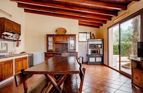 Ognina Villa | Independent house with garden, 200 m to the sea, quiet, WiFi, aircon, 9 people