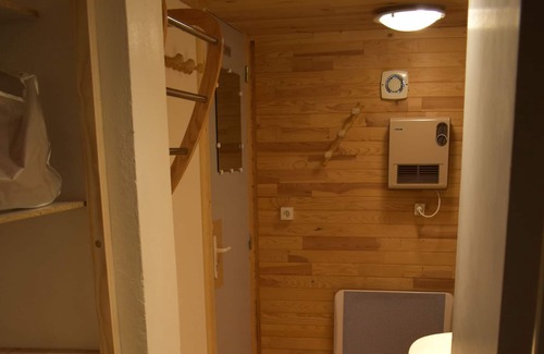 Le Luc Apartment | Independent studio ..