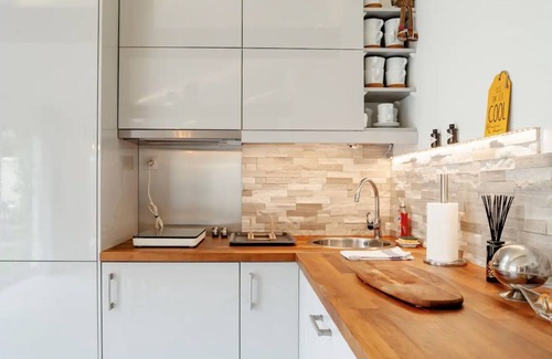 Sartrouville Apartment | Independent studio with Jacuzzi
