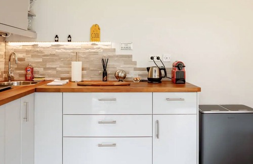 Sartrouville Apartment | Independent studio with Jacuzzi
