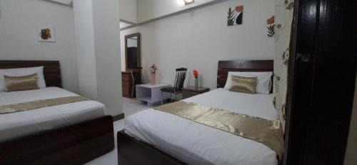 Gulshan-e-Iqbal Apartment | Independent Two Bedrooms Appartment with kitchen