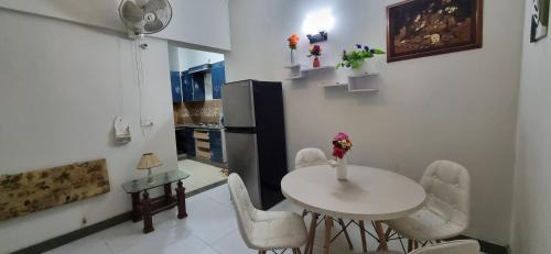 Gulshan-e-Iqbal Apartment | Independent Two Bedrooms Appartment with kitchen
