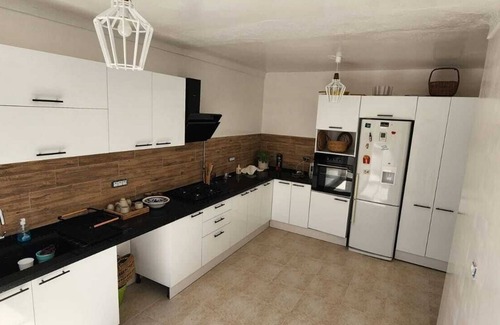 Mrezga Apartment | Independent villa floor, next to the sea! ideal for families