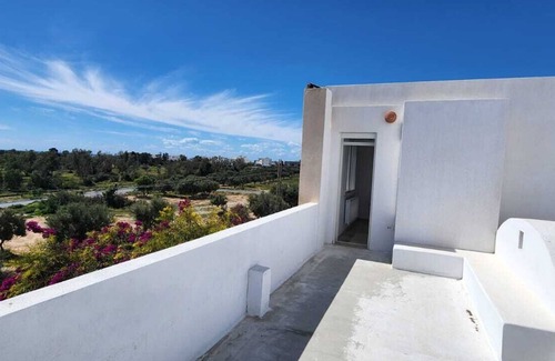 Mrezga Apartment | Independent villa floor, next to the sea! ideal for families