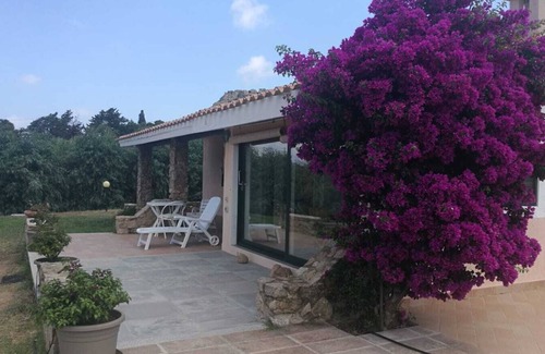 Costa Paradiso House | Independent villa immersed in the Mediterranean scrub just a few kilometers from the sea.