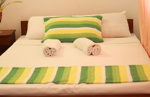 Moragaswewa Hotel | Indi Rose Garden