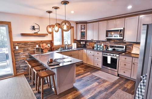 Bolton Landing House | Indian Brook Lodge w/Dockspace & Hot Tub