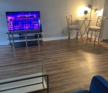 Downtown Apartment | Indigo DowntownWalkable KingBed