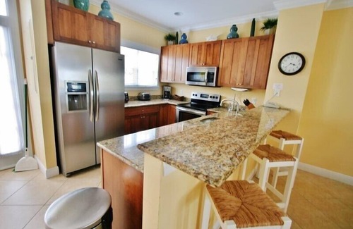 Indigo Reef Marina Homes House | Indigo Reef #17~ Plane Fun ~ 31' Boat Slip!
