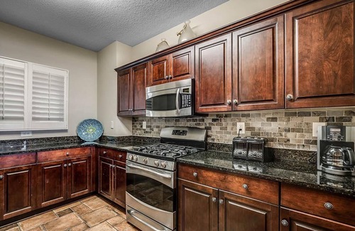 Windy Hill Condo | Indigo Tower: Luxurious Oceanfront 4 Bdrm Paradise