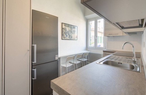 San Lorenzo Apartment | Indipendenza House in Florence by Mmega