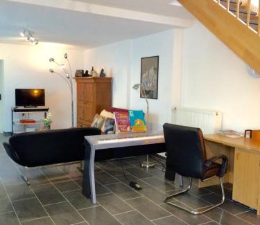 Weckhoven Apartment | Individuell Wohnen Loft-Charakter im Innenhof