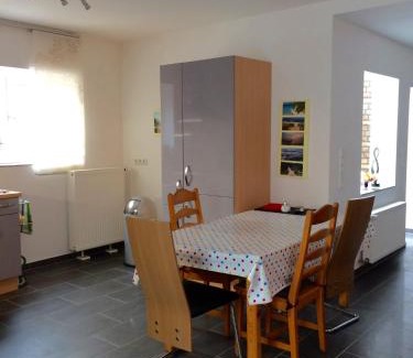 Weckhoven Apartment | Individuell Wohnen Loft-Charakter im Innenhof