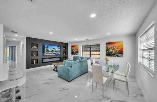 Fort Lauderdale Villa | Indoor Basketball, Game Room, Heated Pool, Private