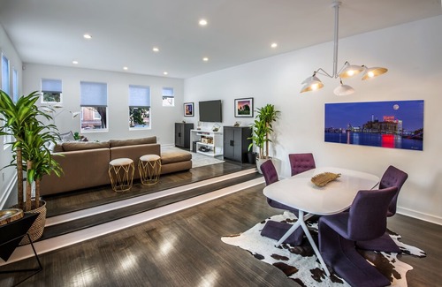 Canton House | INDOOR HOT TUB IN MASSIVE MODERN LUXURY HOME OFF CANTON SQUARE &GATED PARKING!!