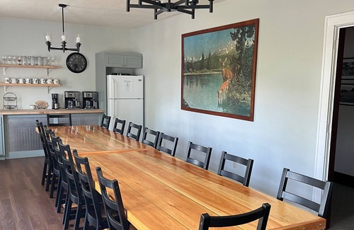 Hillman House | Indoor pickle ball + sauna at lakeside 13BR house, Lakeside Property with Indoor Pickle Ball!