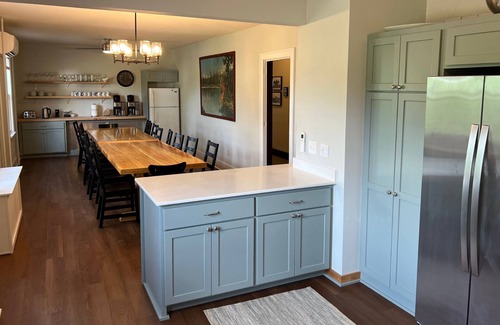 Hillman House | Indoor pickle ball + sauna at lakeside 13BR house, Lakeside Property with Indoor Pickle Ball!