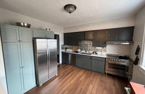 Hillman House | Indoor pickle ball + sauna at lakeside 13BR house, Lakeside Property with Indoor Pickle Ball!