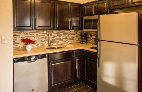 Schererville Condo | Indoor Pool. Free Breakfast. Gym & Business Center.